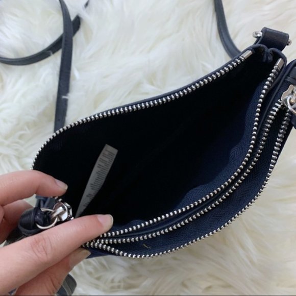 Old Navy Blue Velvet Chevron Crossbody Bag - Picture 6 of 12